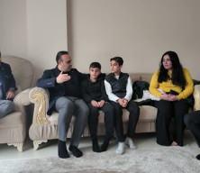 1,3 milyonluk altını sahibine teslim etmişlerdi! "Altın kalpli" &ccedil;ocuklar ilk kez konuştu