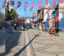 Edirne'de iş&ccedil;ilerin T&uuml;rk bayrağı hassasiyeti: &Ouml;perek kaldırdı