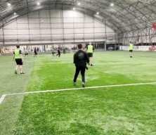 Gen&ccedil; kaleci &uuml;niversite masrafını halı sahada &ccedil;ıkarıyor