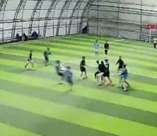 Halı sahada yetenek değil yumruklar konuştu