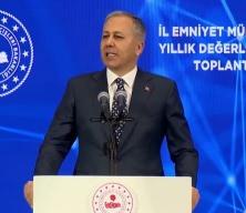 İ&ccedil;işleri Bakanı Yerlikaya, İl Emniyet M&uuml;d&uuml;rleri Yıllık Değerlendirme Toplantısı'nda konuştu