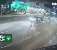 İzmir'de aşırı hız nedeniyle bir kişinin &ouml;l&uuml;m&uuml;ne neden olan s&uuml;r&uuml;c&uuml; yakalandı