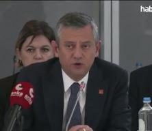 &Ouml;zg&uuml;r &Ouml;zel&rsquo;in s&ouml;zleri AK Parti ile CHP arasında polemiğe yol a&ccedil;tı