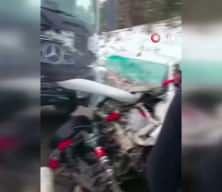 Tokat'ta kamyon ile kamyonet &ccedil;arpıştı: &Ouml;l&uuml; ve yaralı var