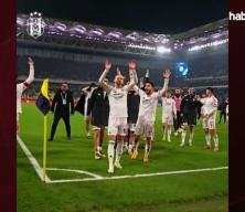 Beşiktaş'tan Fenerbah&ccedil;e'ye peş peşe g&ouml;ndermeler