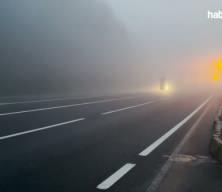 Bolu Dağı&rsquo;nda sis ve sağanak: G&ouml;r&uuml;ş mesafesi d&uuml;şt&uuml;