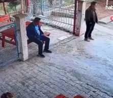 Mersin'de ortaokul &ouml;ğrencisi okul m&uuml;d&uuml;r&uuml;n&uuml; t&uuml;fekle vurdu!