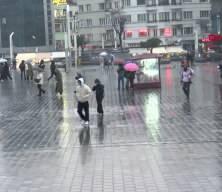 Meteoroloji'den İstanbul i&ccedil;in sağanak yağış uyarısı