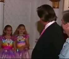 Trump'ın gitmediğim dediği Epstein adasına en az 8 u&ccedil;uş yaptığı ortaya &ccedil;ıktı