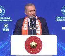 Cumhurbaşkanı Erdoğan, "455 bininci afet konutunun anahtarı Hatay'da sahibini buldu"