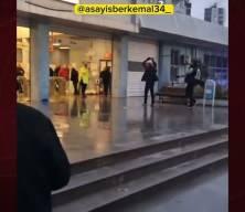 Adana'da skandal g&ouml;r&uuml;nt&uuml;ler! Madde bağımlısı şahıslar polise saldırdı