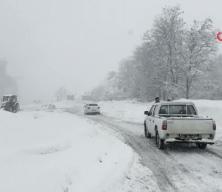 Bolu Dağı'nda kar yağışı nedeniyle ağır tonajlı ara&ccedil;lara yasak!