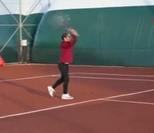 10 yaşında milli takıma se&ccedil;ildi, 16 turnuvada set vermeden şampiyon oldu