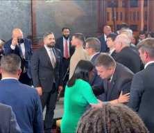 Delcy Rodriguez yemin ederek Ge&ccedil;ici Devlet Başkanı oldu