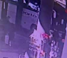 Edirne'de korkun&ccedil; kaza! Yedek şof&ouml;r, asıl şof&ouml;r&uuml; ezerek &ouml;ld&uuml;rd&uuml;