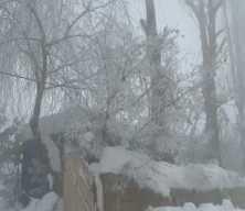 Hakkari'de olumsuz hava koşulları nedeniyle eğitime 1 g&uuml;n ara verildi