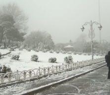 AKOM a&ccedil;ıkladı, İstanbul'a lapa lapa yağacak kar geliyor!