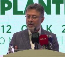 Bakan Yumaklı'dan &Ouml;zg&uuml;r &Ouml;zel'e sert cevap