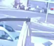 Manisa'da feci kaza: Otomobil ile trakt&ouml;r &ccedil;arpıştı, 79 yaşındaki s&uuml;r&uuml;c&uuml;n&uuml;n durumu ciddi