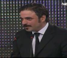 Oyuncu Ufuk &Ouml;zkan tekrar hastaneye kaldırıldı! Kardeşi sosyal medyada dua istedi