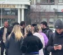 Bah&ccedil;elievler'de balkondan d&uuml;şen sanat&ccedil;ı Emrah Erdem Gedik hayatını kaybetti