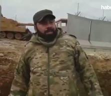 Rakka&rsquo;daki K&uuml;rt komutan: &ldquo;M&uuml;cadelemiz ter&ouml;rle, halkımız PKK-YPG&rsquo;den kurtulmalı&rdquo;