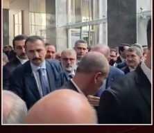 Cumhurbaşkanı Erdoğan, Meclis'te Murat Yetkin'i g&ouml;r&uuml;nce şaşkınlık yaşadı