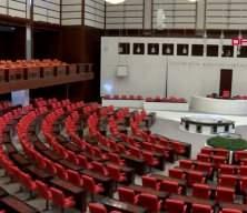 En d&uuml;ş&uuml;k emekli maaşı i&ccedil;in t&uuml;m g&ouml;zler Meclis'te