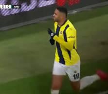 Fenerbah&ccedil;e'de Nesyri'nin Juventus'a transferi son dakikada sekteye uğradı