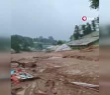 Endonezya'da heyelan: 7 &ouml;l&uuml;, 82 kayıp