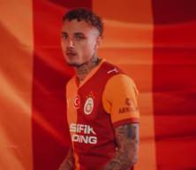 Galatasaray yeni transferi Noa Lang'ı duyurdu