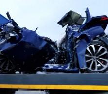 Kuzey Marmara Otoyolu&rsquo;nda otob&uuml;s dehşeti: Otomobili bi&ccedil;tiği kazanın g&ouml;r&uuml;nt&uuml;leri ortaya &ccedil;ıktı