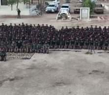 Suriye'de elde edilen askeri zaferin ardından komutanlar omuz omuza ş&uuml;k&uuml;r namazı kıldı