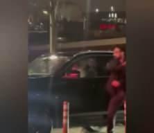 Başakşehir'de maganda kadın s&uuml;r&uuml;c&uuml;n&uuml;n aracının camını kırdı s&uuml;r&uuml;c&uuml;ye saldırdı