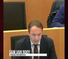 Bel&ccedil;ikalı vekilden k&uuml;stah s&ouml;zler: Kutsalımıza dil uzatma c&uuml;retinde bulundu