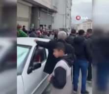 Esenyurt'ta y&uuml;rekleri korkudan &ccedil;atlatan hadise: Eve kitlenen kadın camdan atladı