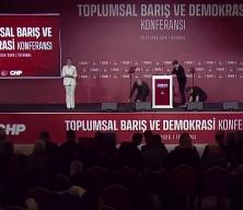 İmamoğlu i&ccedil;in mahkemeden yayın isteyen CHP 'DEM'li konferansı medyaya kapattı
