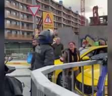 İstanbul'da 3 ş&uuml;pheli kom&uuml;nizm propagandası yaparken İslam'a hakaret etti