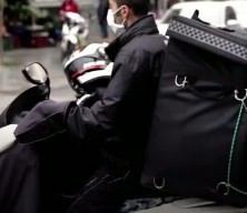 Milyonlarca kuryeyi etkileyen karar: Yaş sınırı g&uuml;ncellendi