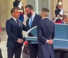 Şara telefonu a&ccedil;madı! Macron &ouml;fkeden deliye d&ouml;nd&uuml;