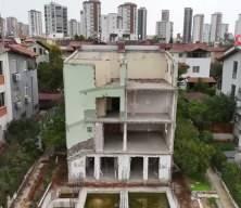 Seyhan Belediye Başkan Yardımcısı hakkında ka&ccedil;ak inşaat ve izinsiz tadilat iddiası!