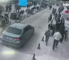 Sultanbeyli'de aracın &ccedil;arptığı kadın takla atarak yere d&uuml;şt&uuml;