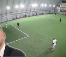 Ordu'da &ouml;ğretmenin halı saha ma&ccedil;ında kahreden &ouml;l&uuml;m&uuml; kamerada