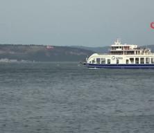 &Ccedil;anakkale'de feribot seferlerine fırtına engeli