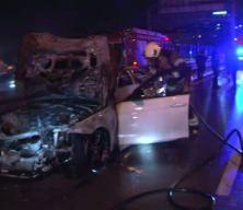 Kadık&ouml;y'de seyir halindeki otomobil yandı