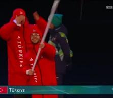 Kış Olimpiyatları başladı! Milli sporcularımız T&uuml;rk bayrağıyla sahnede
