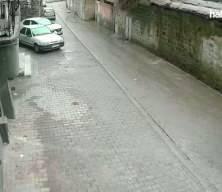 Şanlıurfa'da facianın eşiğinden d&ouml;n&uuml;ld&uuml;! Saniyelerle kurtuluş kamerada