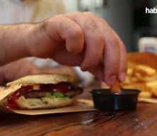 T&uuml;rkiye&rsquo;de hamburger fiyatı d&uuml;nya ortalamasını dokuza katladı