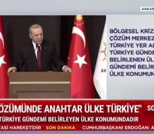 Başkan Erdoğan: 8 &ccedil;ivi ve pikapla &ouml;v&uuml;n&uuml;yorlar!