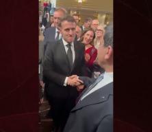 Fransa Cumhurbaşkan ter&ouml;rist Abdi ile sarmaş dolaş!